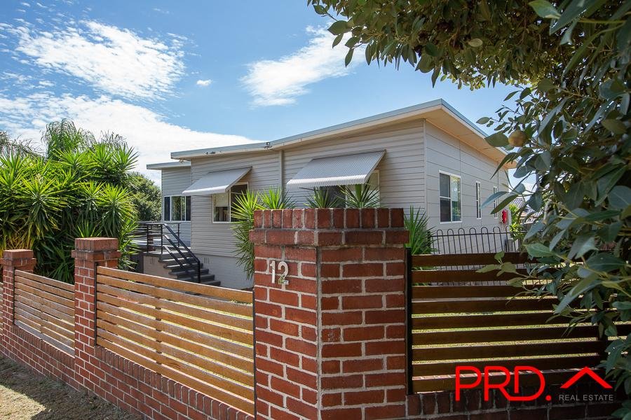12 Paul Street TAMWORTH 17