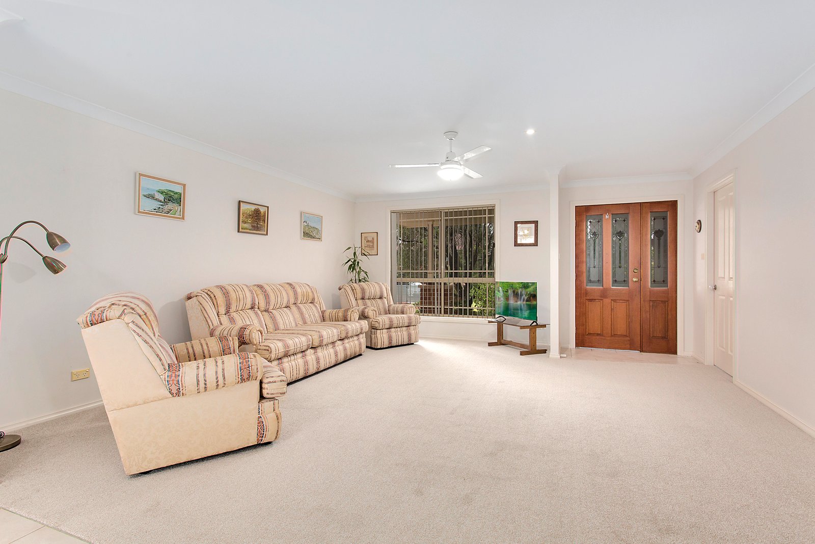 12 Peach Grove LAURIETON 2