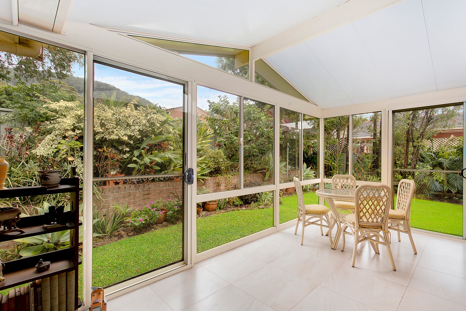 12 Peach Grove LAURIETON 13