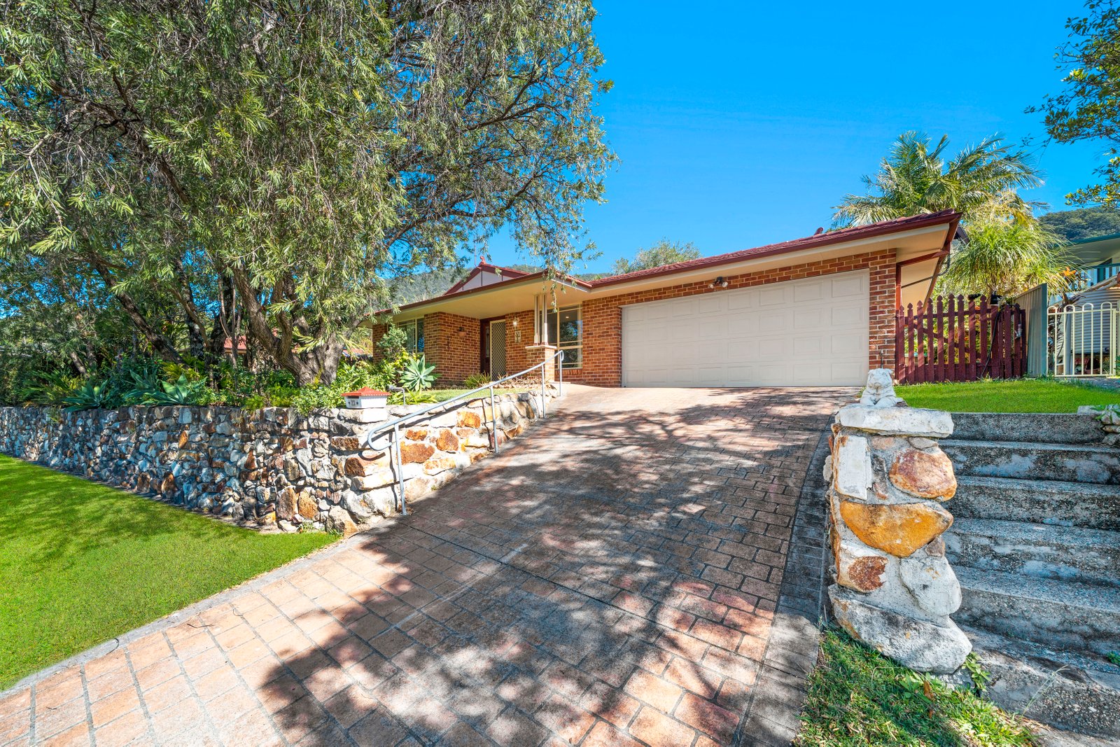 12 Peach Grove LAURIETON 1
