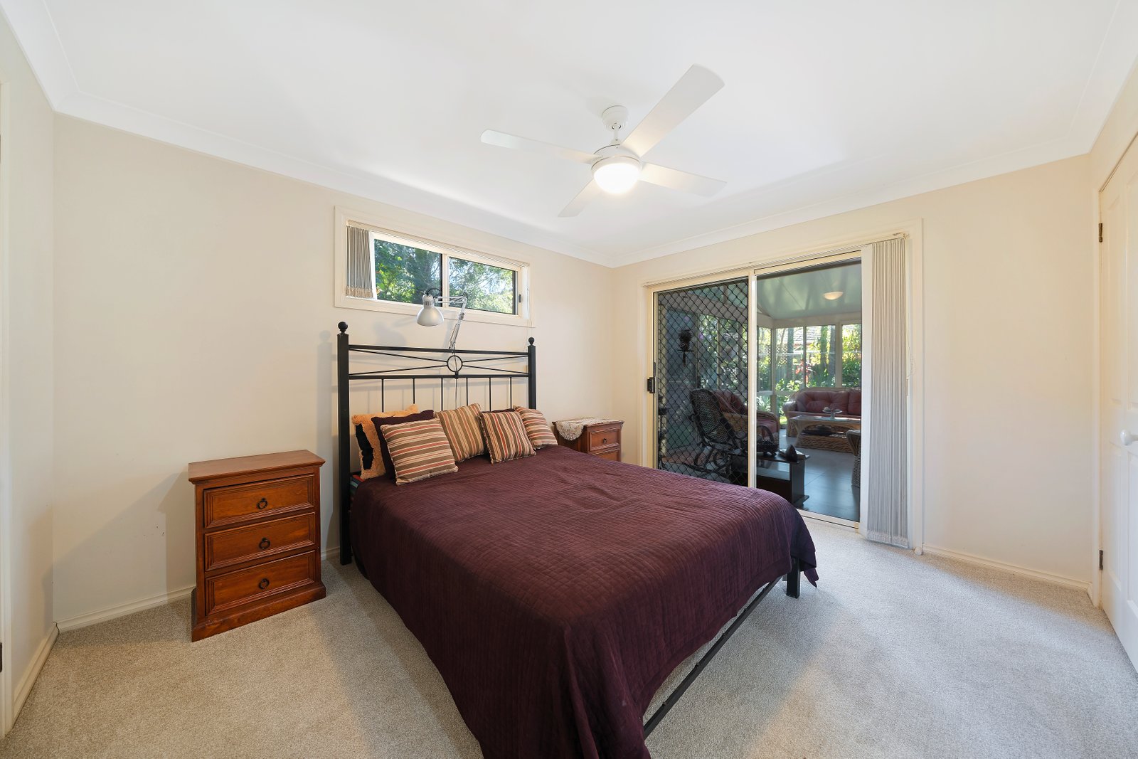 12 Peach Grove LAURIETON 11