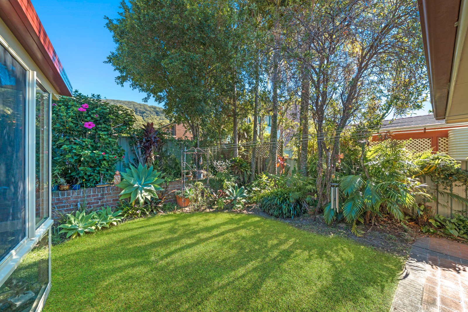12 Peach Grove LAURIETON 13