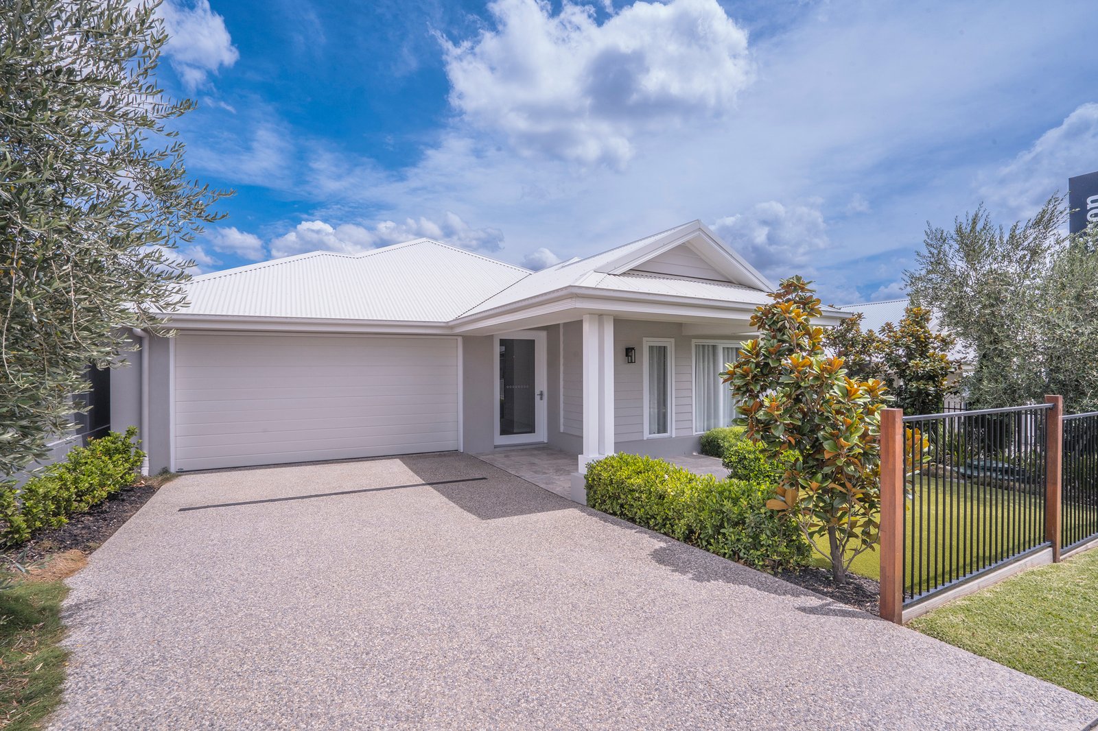 12 Peachy Avenue NORTH ROTHBURY 27