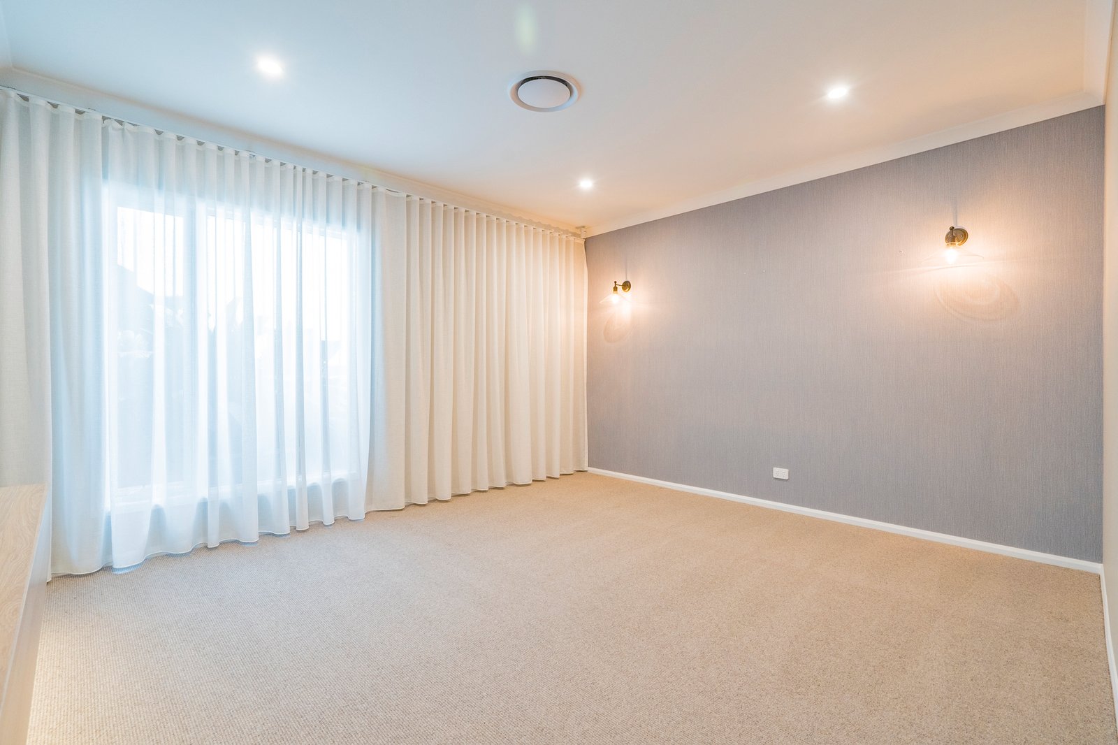 12 Peachy Avenue NORTH ROTHBURY 30