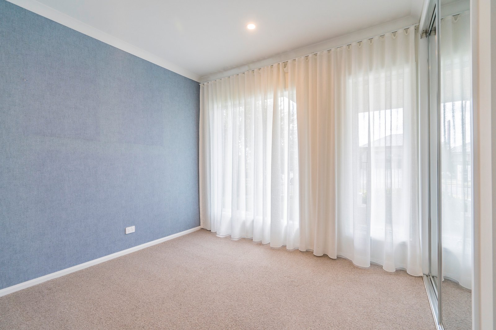 12 Peachy Avenue NORTH ROTHBURY 32