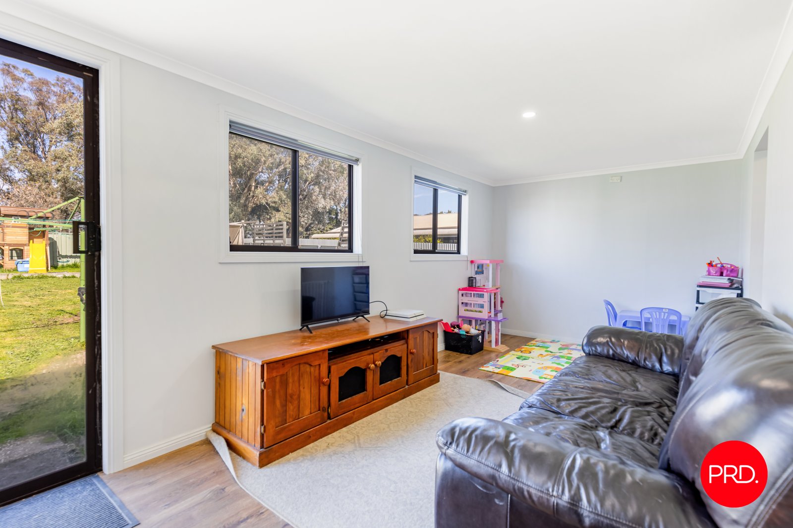 12 Pearce St  CALIFORNIA GULLY 8