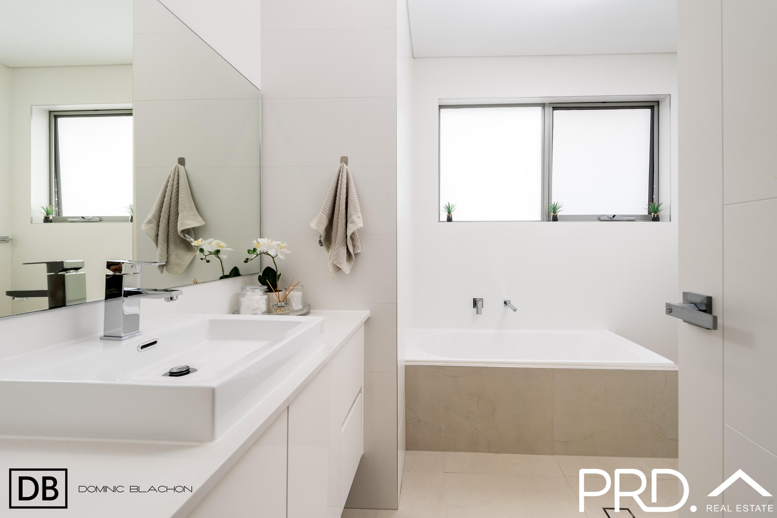 12 Penrose Avenue EAST HILLS 9