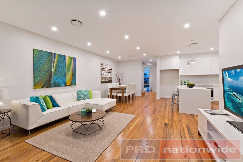 12 Penrose Avenue EAST HILLS 4