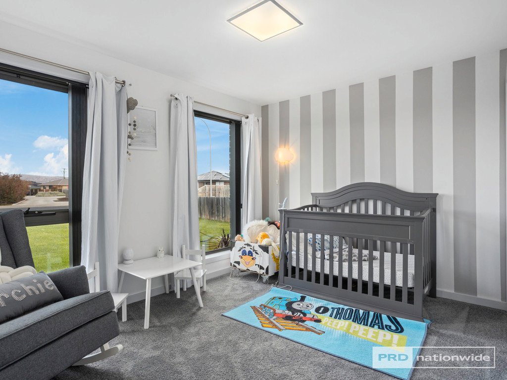 12 Peronne Court BRIGHTON 12