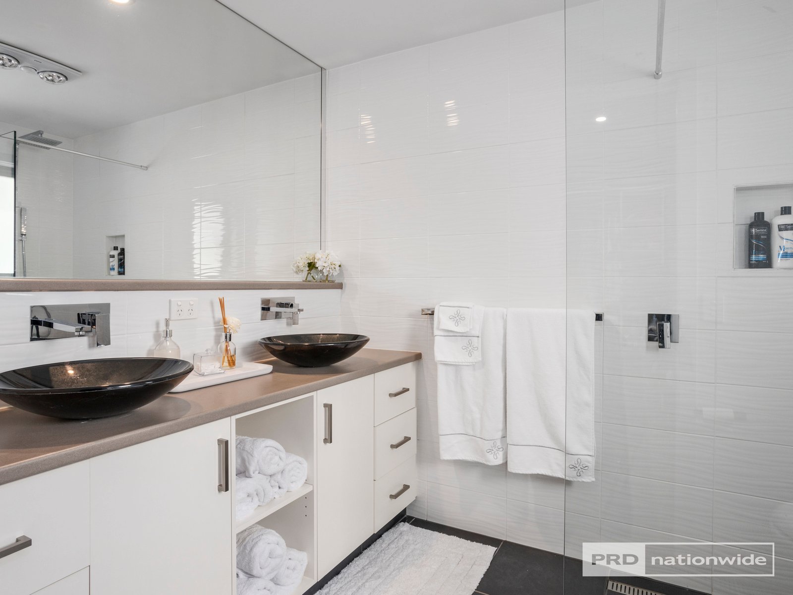 12 Peronne Court BRIGHTON 17