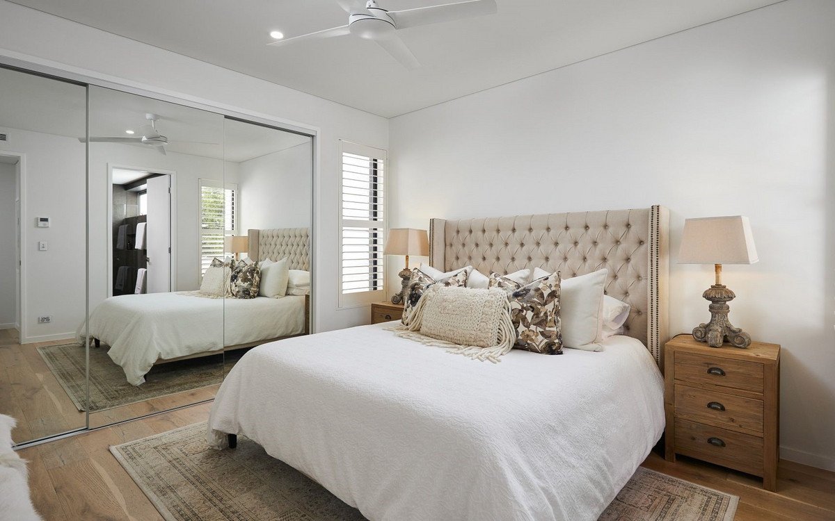 1/2 Petrel Street Mermaid Beach 19