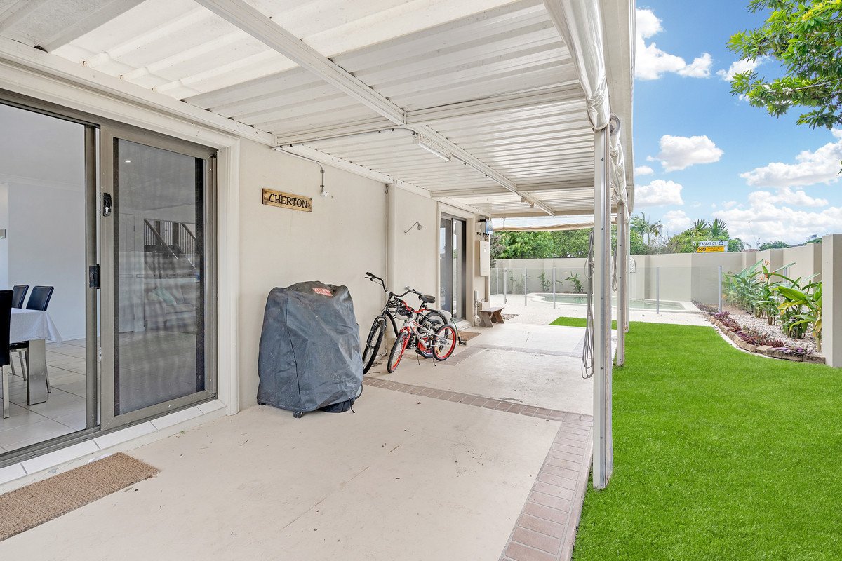 1/2 Pheasant Court Miami 12