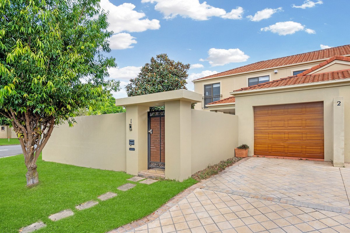 1/2 Pheasant Court Miami 13