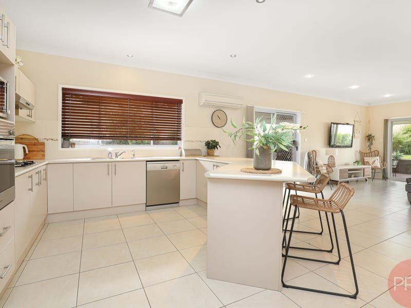12 Pinnacle Close BOLWARRA HEIGHTS 6