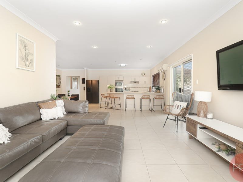 12 Pinnacle Close BOLWARRA HEIGHTS 8