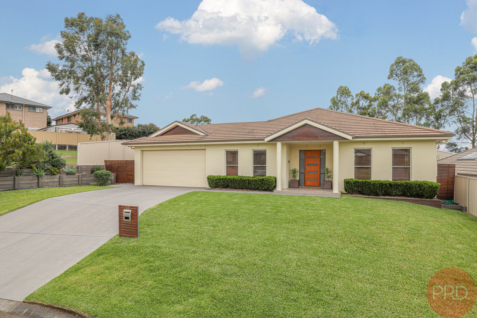 12 Pinnacle Close BOLWARRA HEIGHTS 1