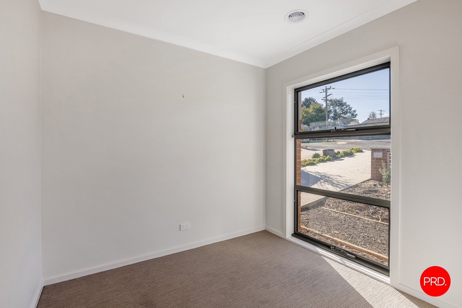 1/2 Prendergast Street CASTLEMAINE 2