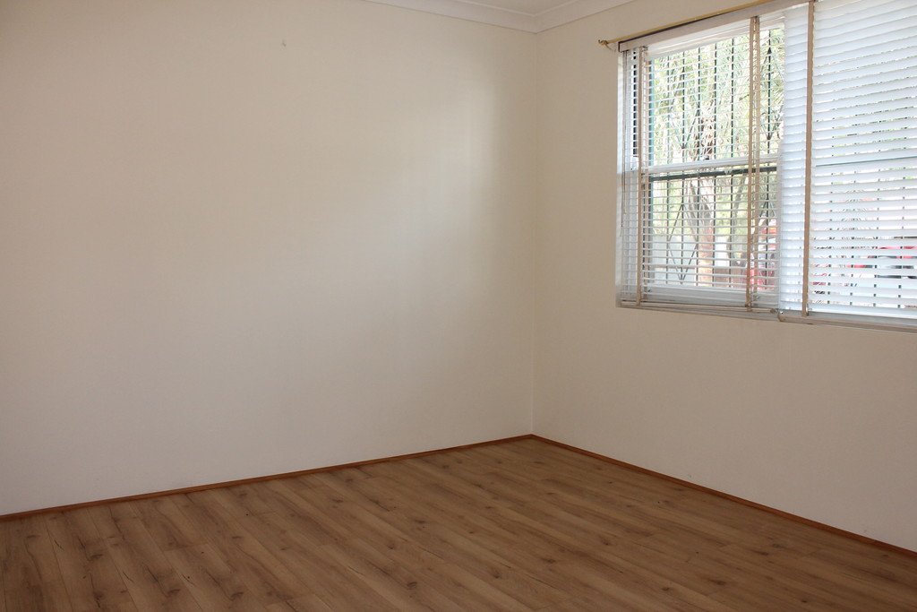 1/2 President Avenue KOGARAH 4