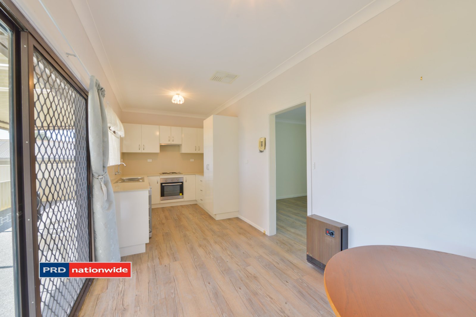 12 Preston Avenue TAMWORTH 5