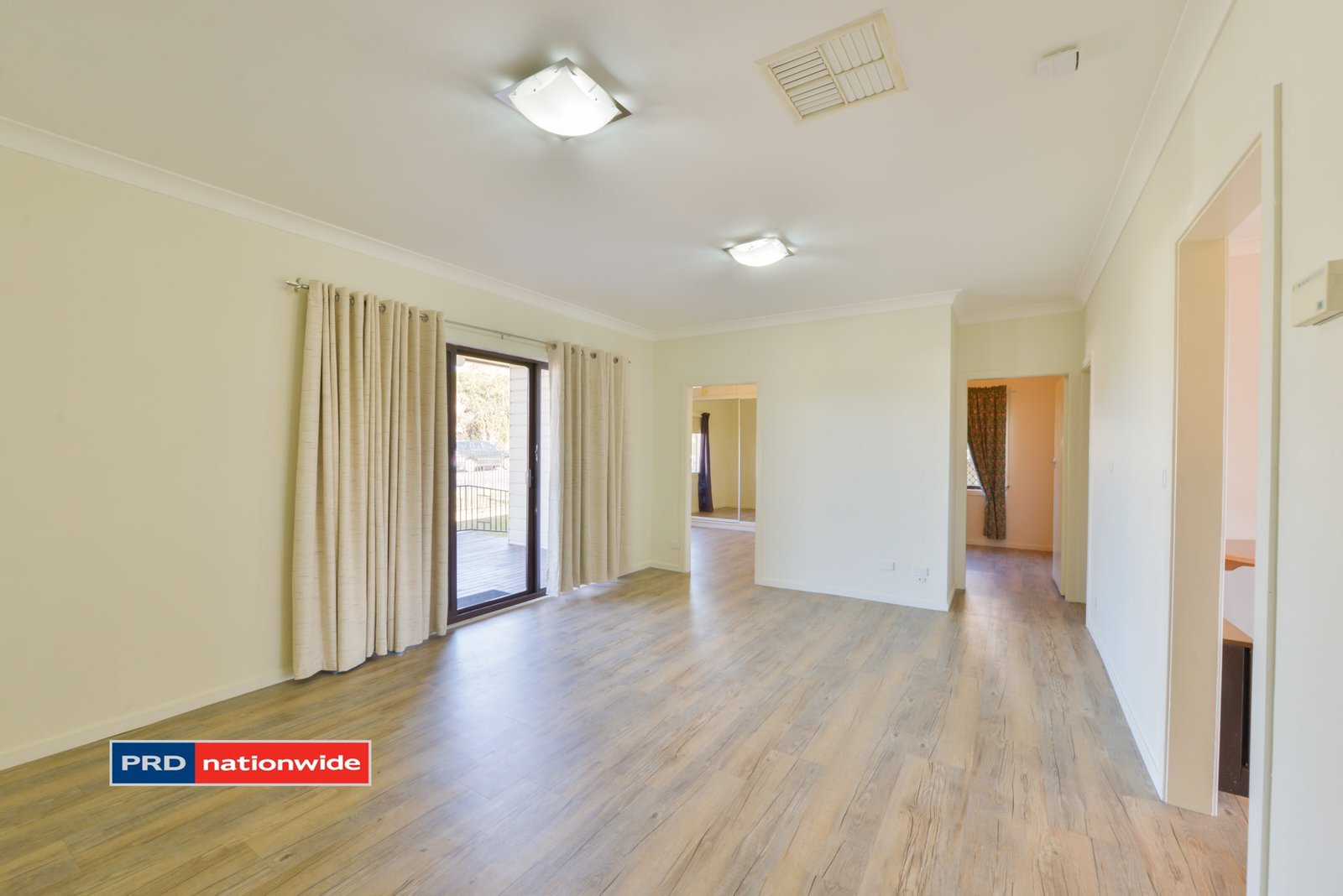 12 Preston Avenue TAMWORTH 6