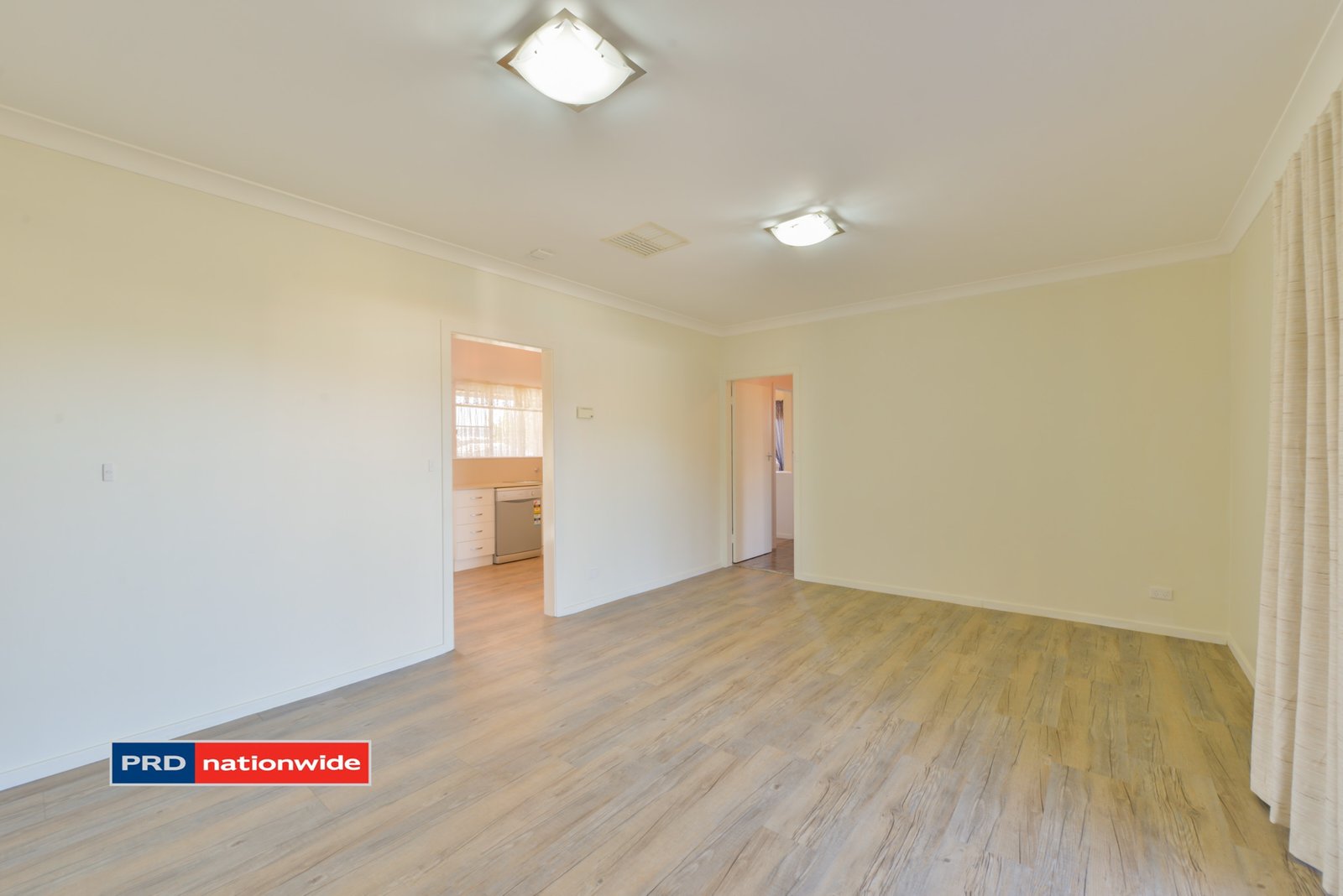 12 Preston Avenue TAMWORTH 11