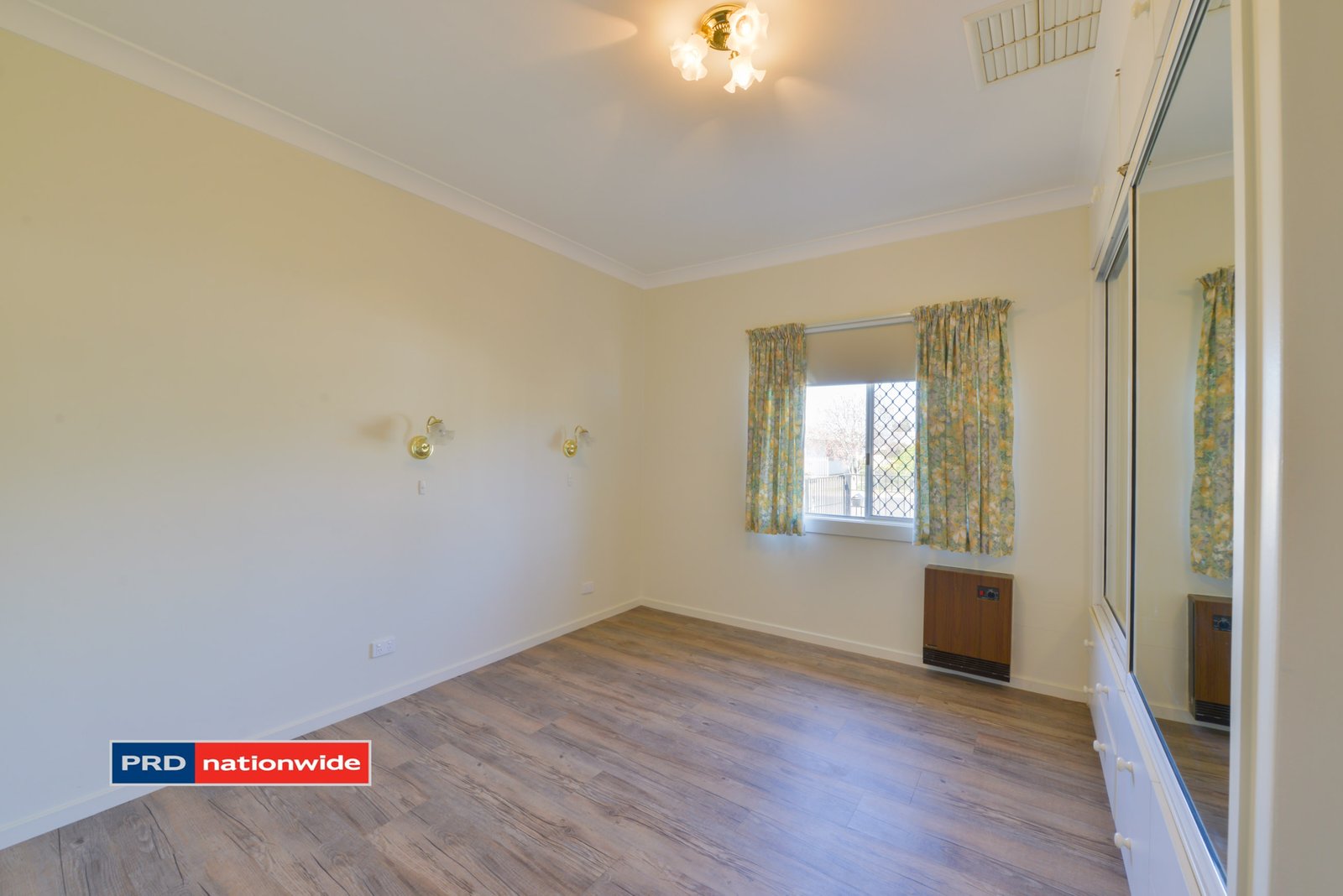 12 Preston Avenue TAMWORTH 17