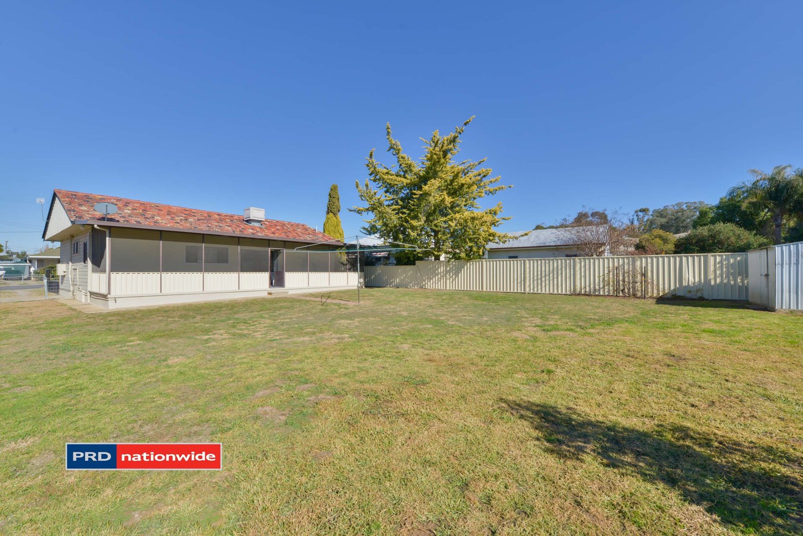 12 Preston Avenue TAMWORTH 24