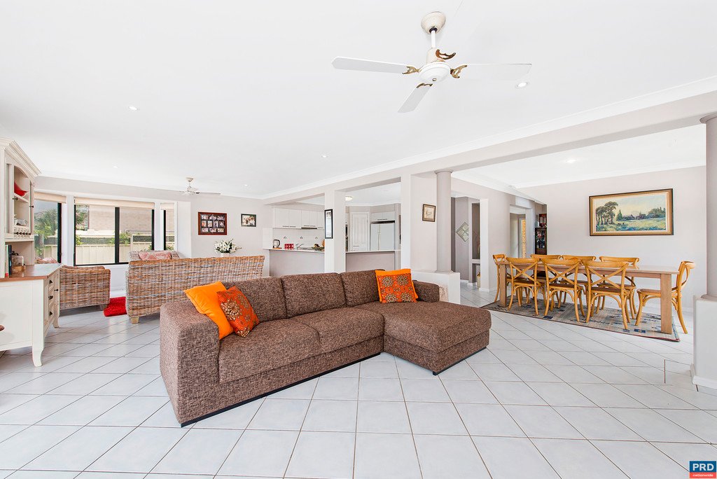 12 Prince of Wales Drive DUNBOGAN 7