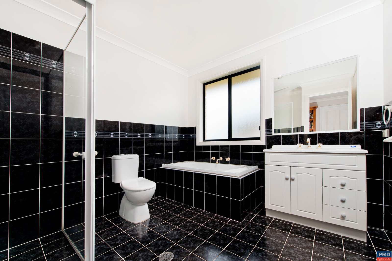 12 Prince of  Wales Drive DUNBOGAN 3