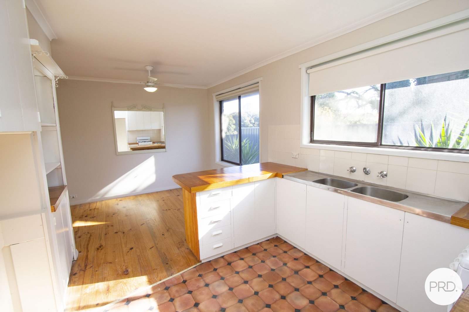 12 Prince Street SEBASTOPOL 8