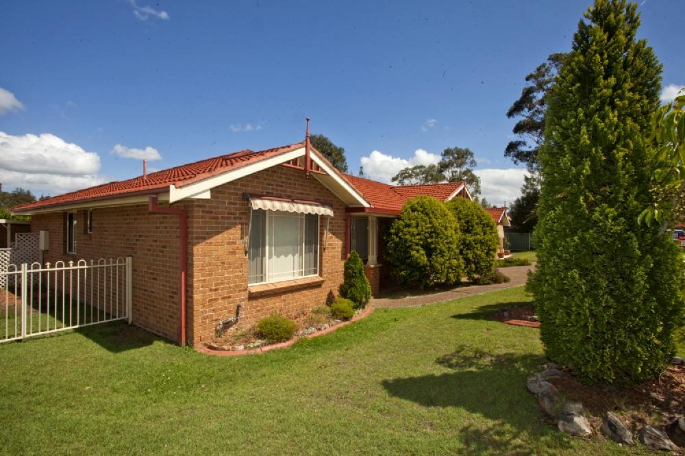1/2 Proserpine Close ASHTONFIELD 1