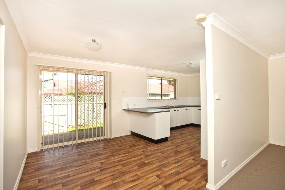 1/2 Proserpine Close ASHTONFIELD 3