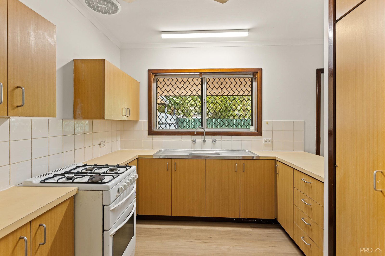 12 Pryor Drive BROOME 5