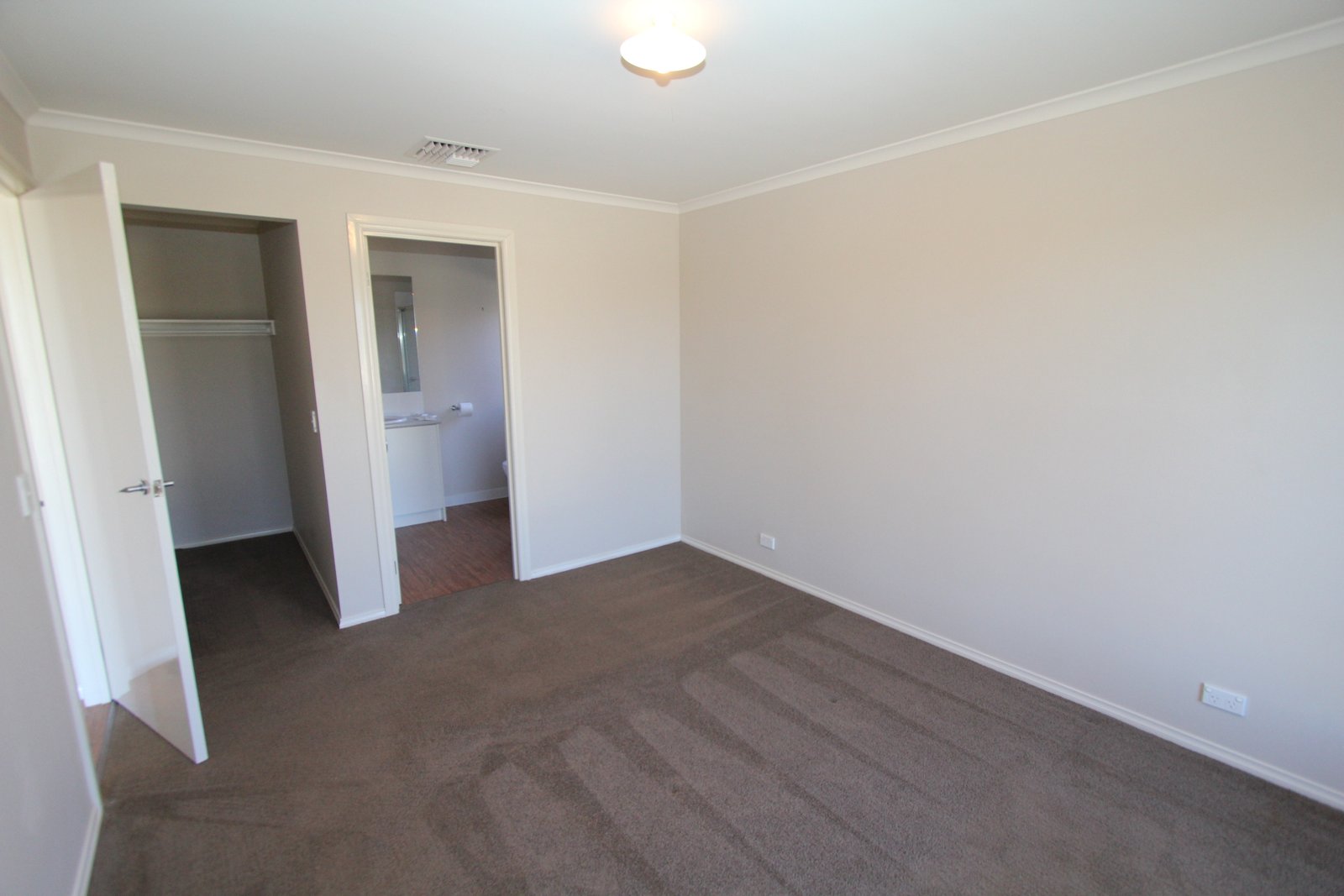 12 Rachel Court SEBASTOPOL 5