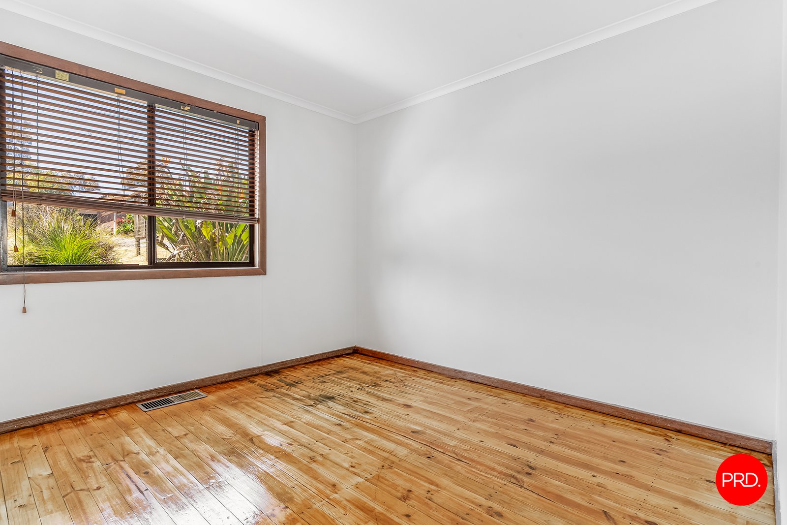 12 Railway Terrace KANGAROO FLAT 11