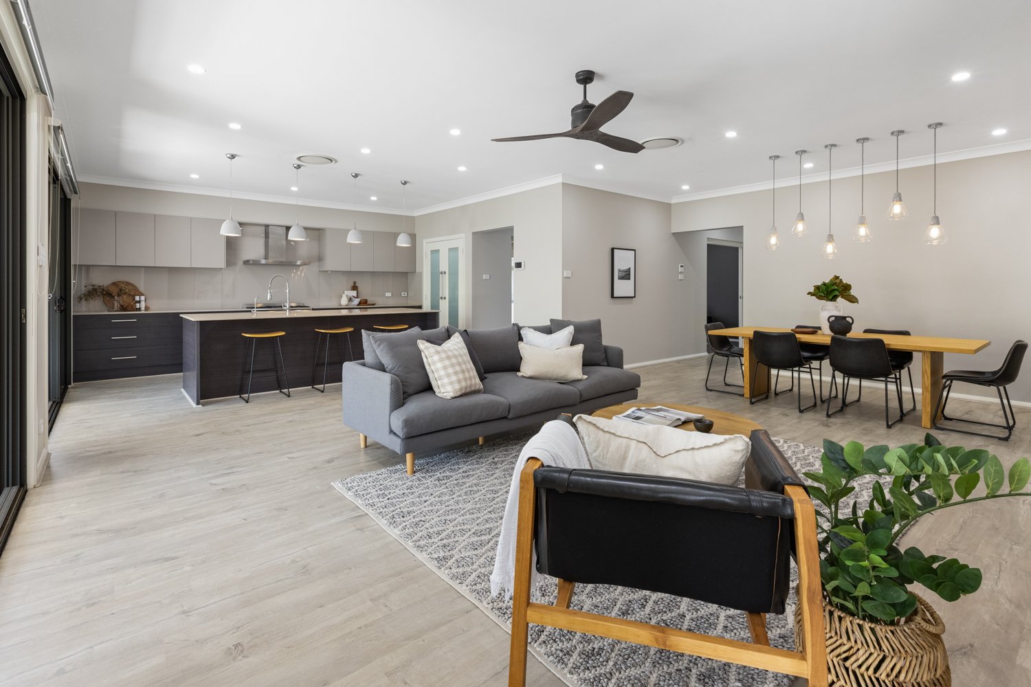 12 Rampling Avenue NORTH ROTHBURY 8