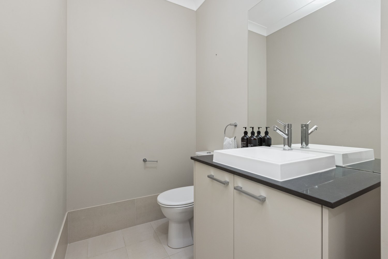 12 Rampling Avenue NORTH ROTHBURY 19