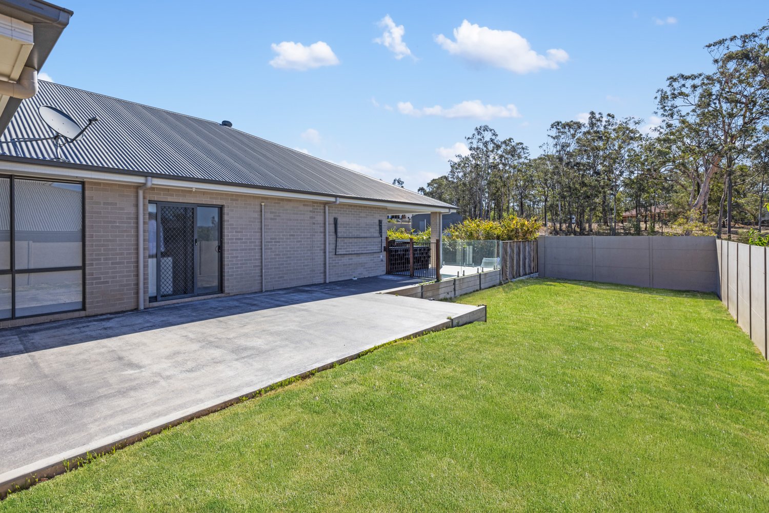 12 Rampling Avenue NORTH ROTHBURY 31