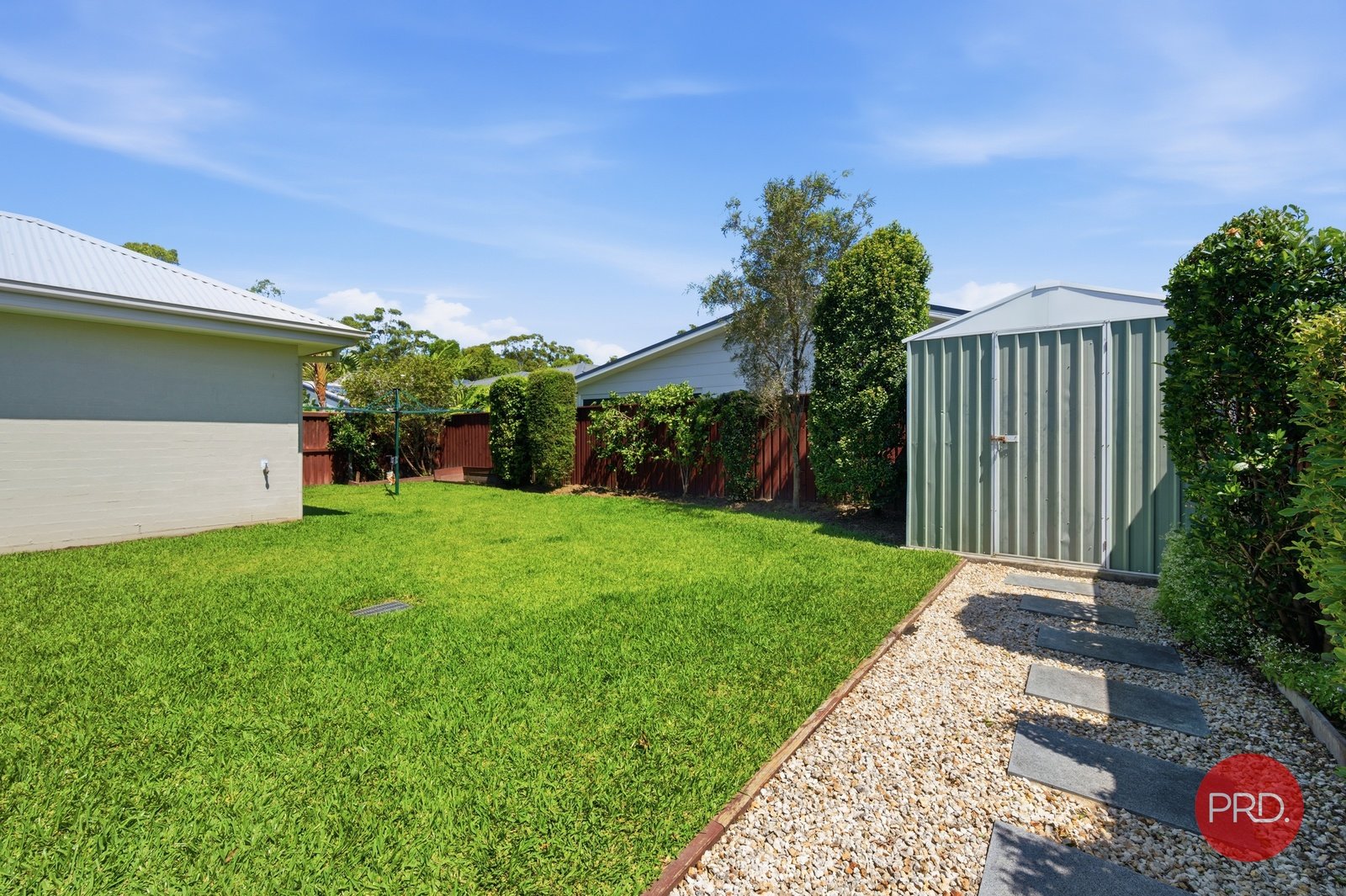 12 Red Gum Circuit SAPPHIRE BEACH 23