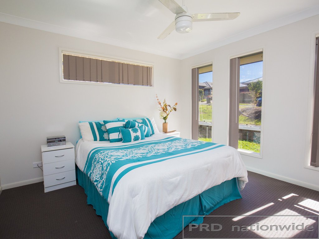 12 Redgum Circuit ABERGLASSLYN 6