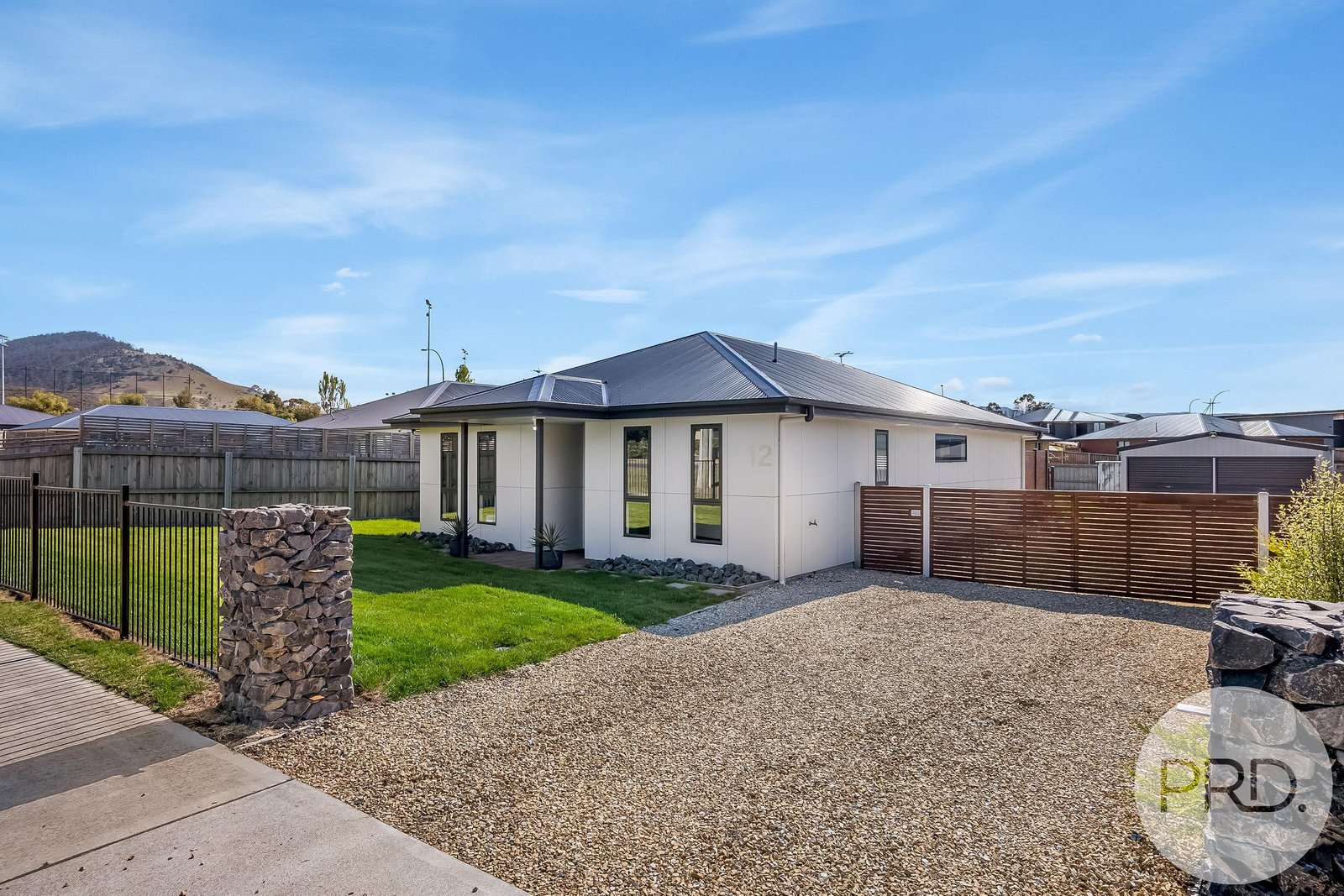 12 Reeve Street CAMPANIA 24