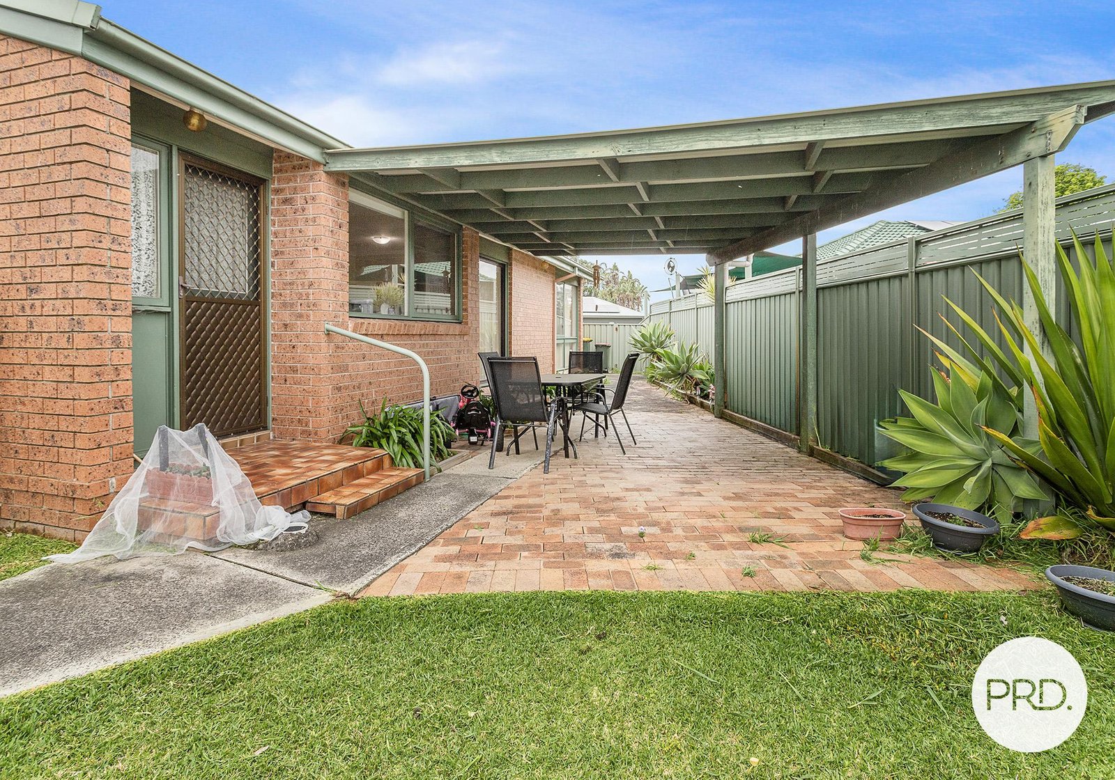 12 Regal Place BROWNSVILLE 8