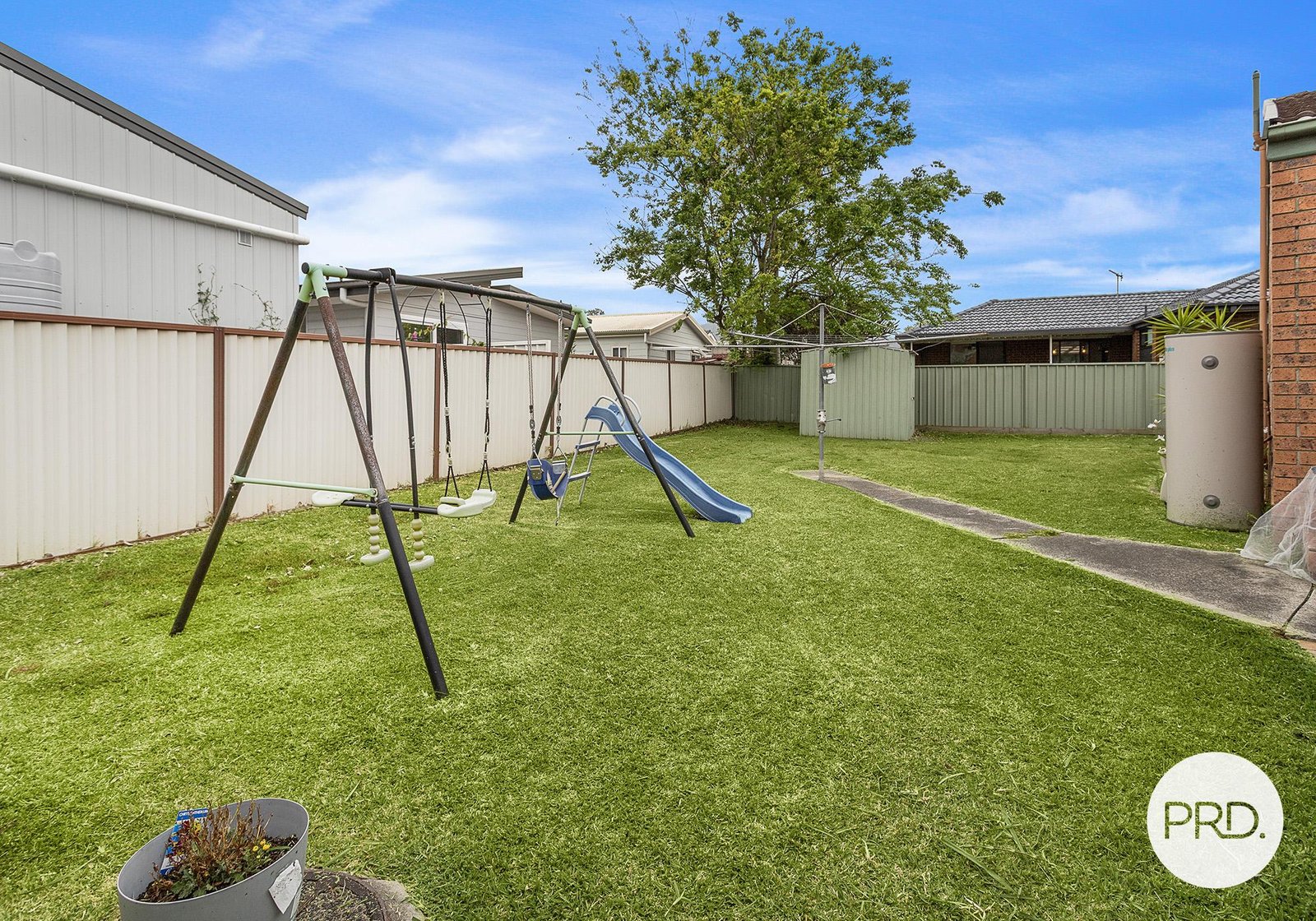 12 Regal Place BROWNSVILLE 10