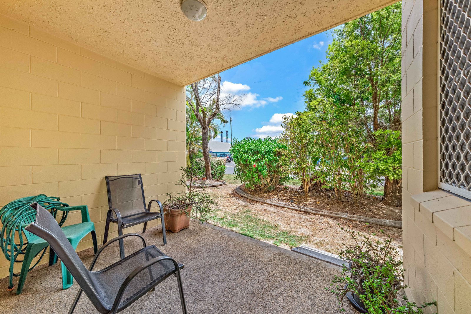 1/2 Robert Street PROSERPINE 3