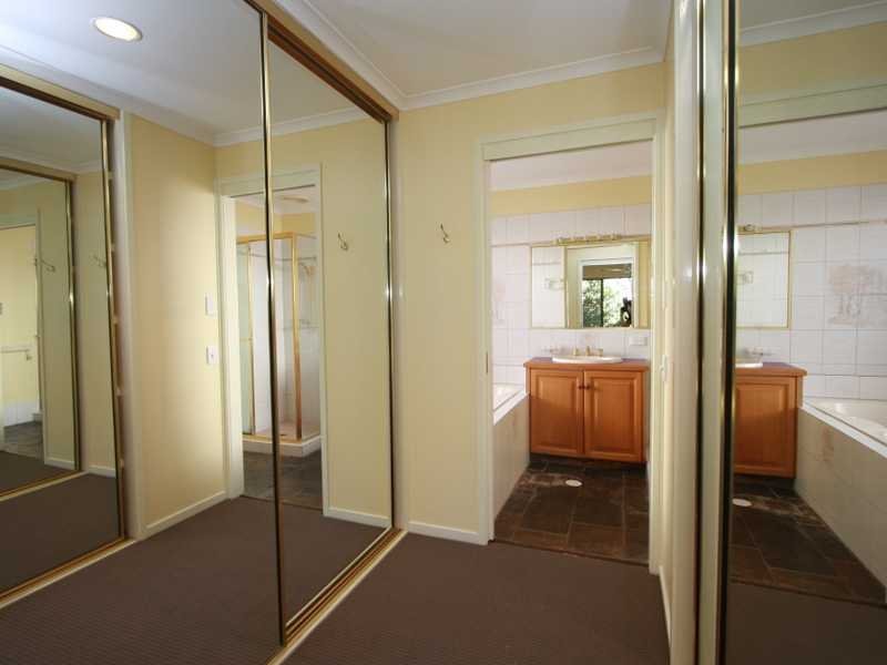 12 Roderick Court BENOWA 8