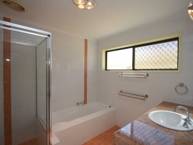 12 Roderick Court BENOWA 11