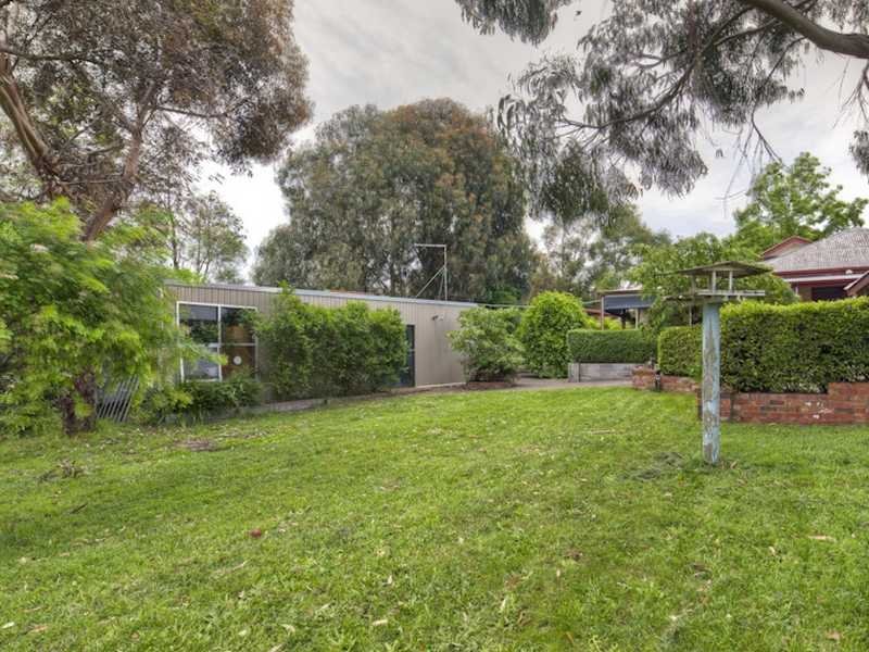 12 Rodier Street BALLARAT EAST 17