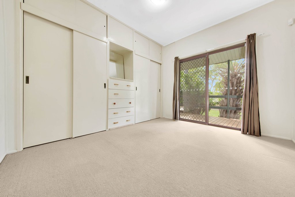 12 Ronpen Close TANNUM SANDS 9