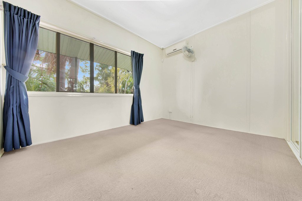 12 Ronpen Close TANNUM SANDS 10