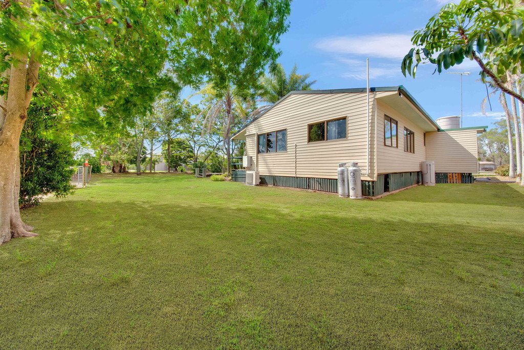 12 Ronpen Close TANNUM SANDS 15